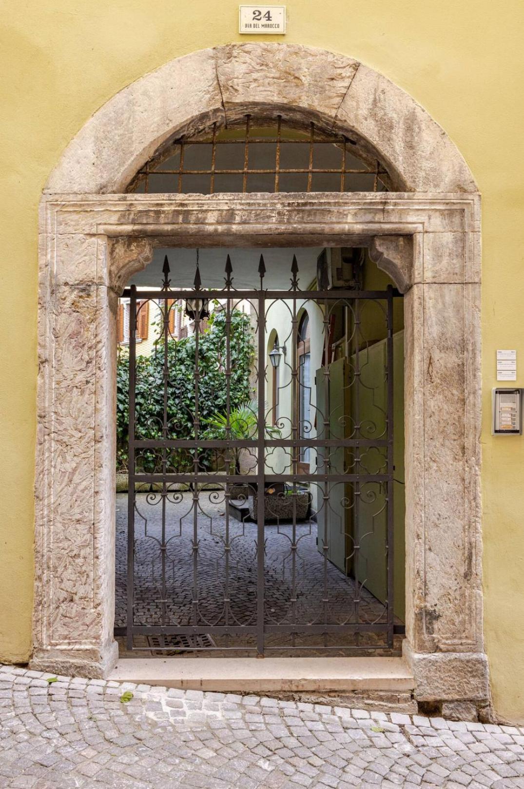 Dolce Riva Downtown Apartment Exterior photo